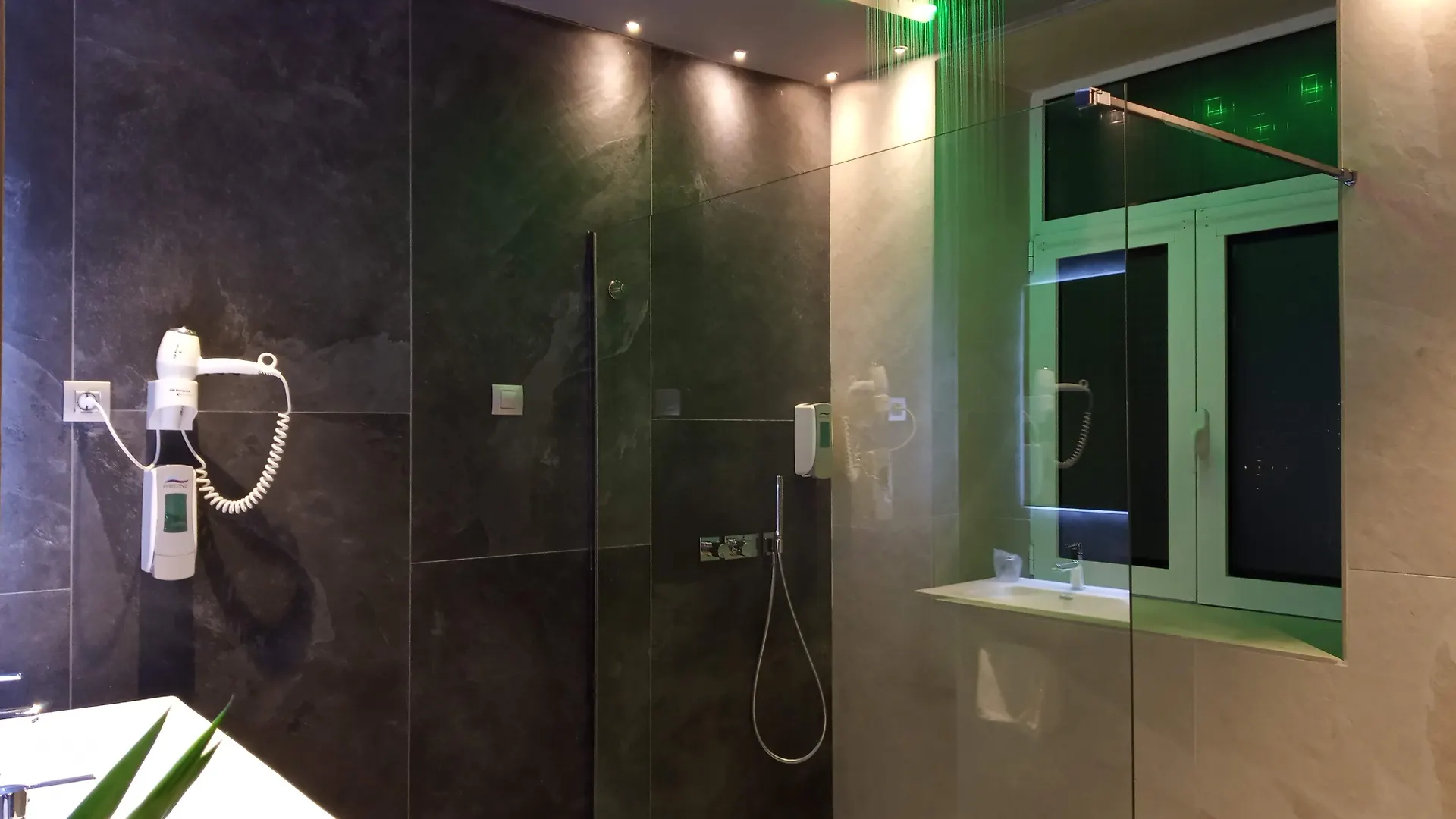 ***  Hotel Seminario Aeropuerto Bilbao Derio Spain